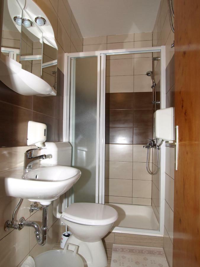 Apartments Skorin Lumbarda Eksteriør billede